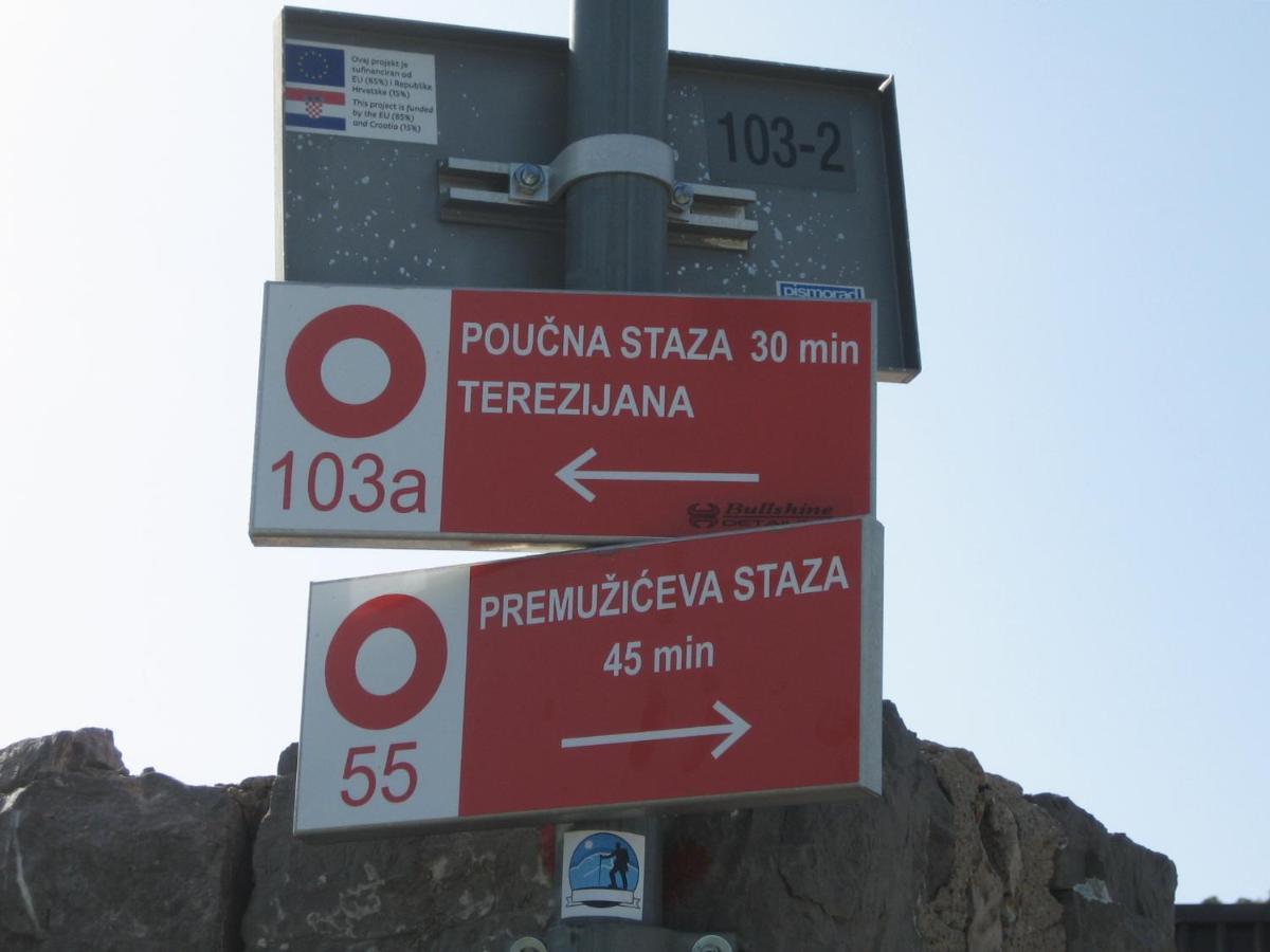 Hotel Sobe Za Nocenje Gospić Esterno foto